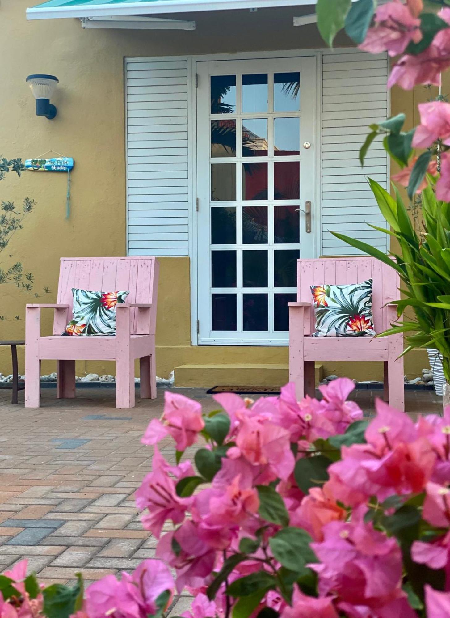 Historic Building The Palm Backyard Studio-Apartment Willemstad, Curacao Feel Home Away From Home Kültér fotó
