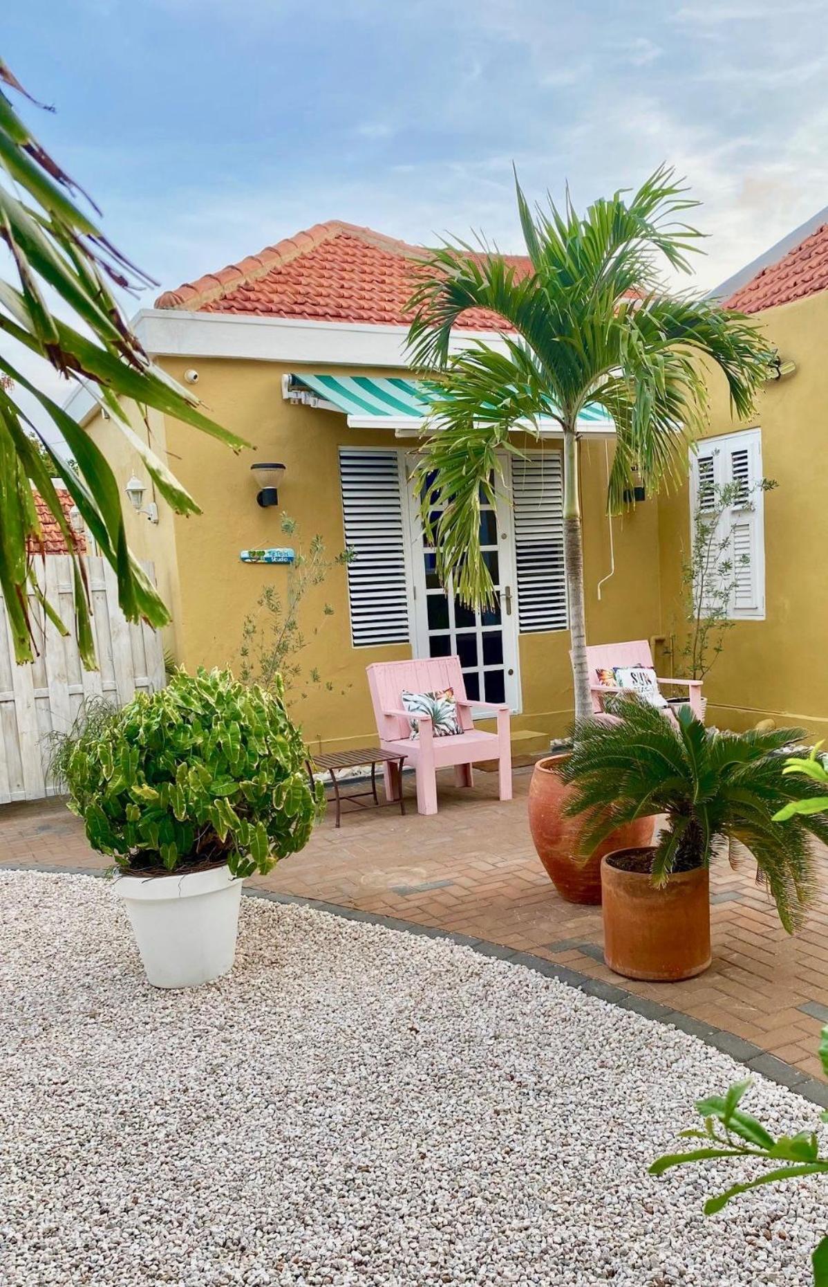 Historic Building The Palm Backyard Studio-Apartment Willemstad, Curacao Feel Home Away From Home Kültér fotó